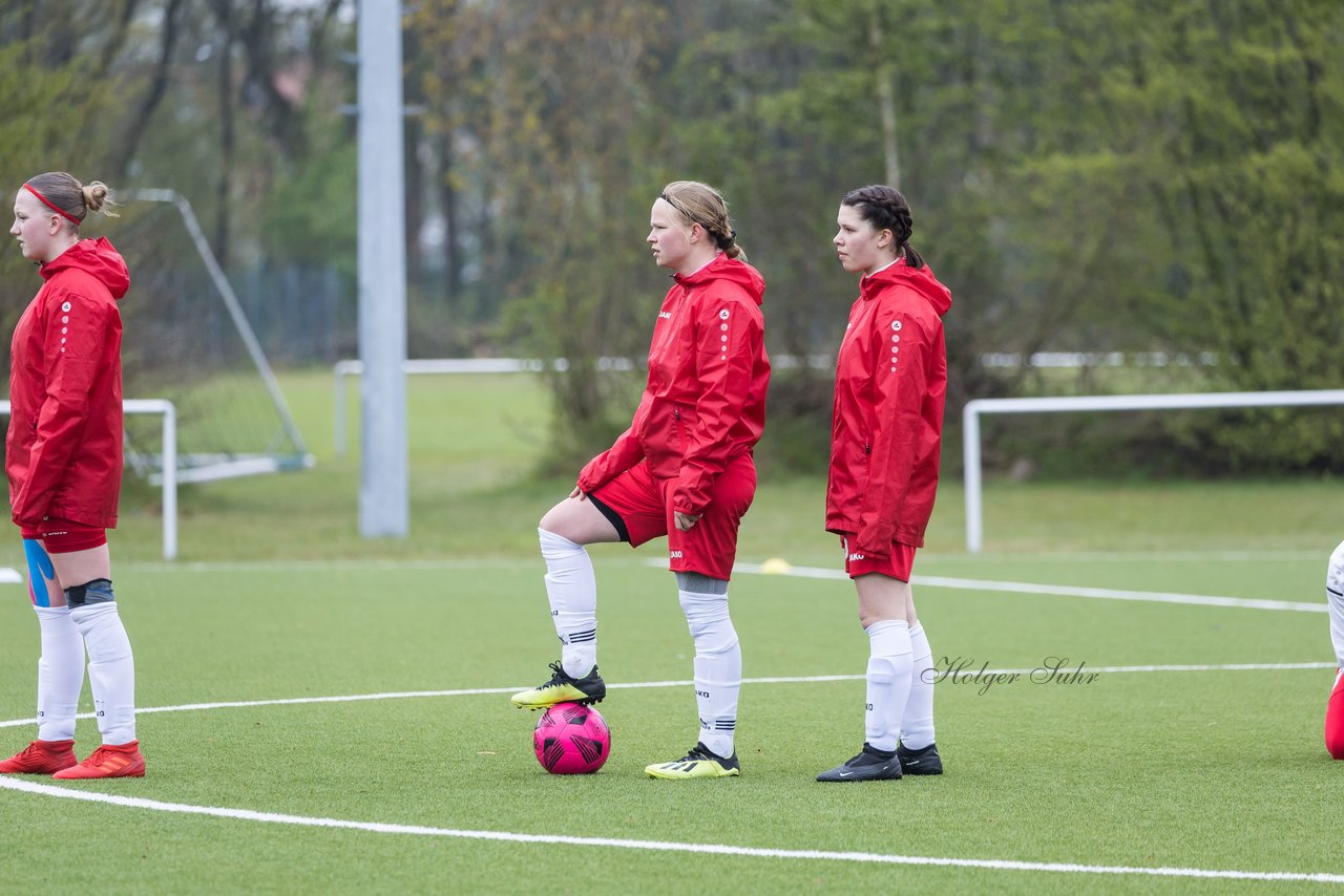 Bild 141 - wBJ SV Wahlstedt - TuS Tensfeld : Ergebnis: 0:0